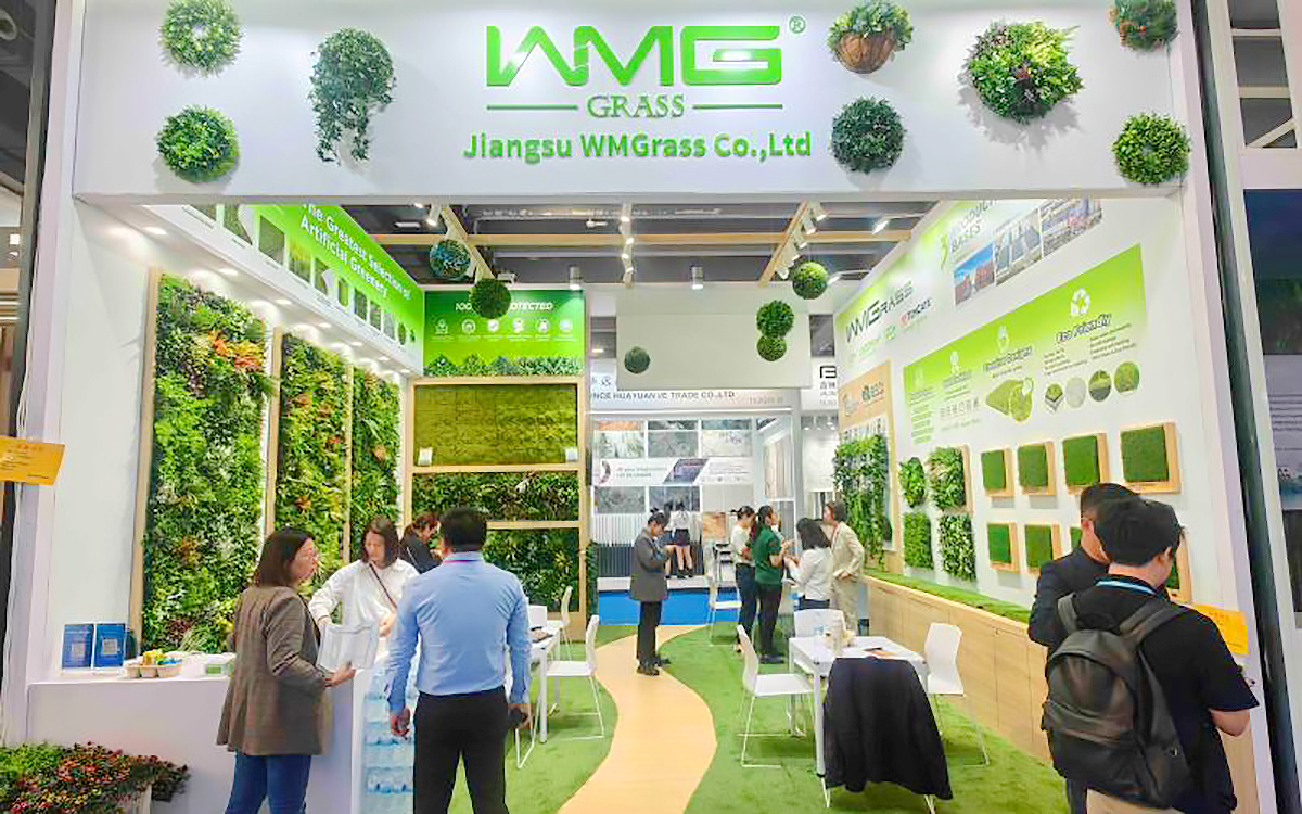 在广交会展位搭建中,营造自然氛围的绿植摆放指南 在广交会展位搭建中,营造自然氛围的绿植摆放指南