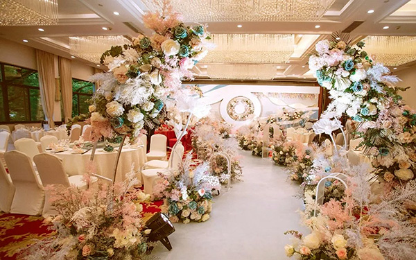第九届中国国际进口博览会展台搭建商：圆桌国际展览